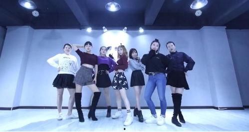 成人简单东北舞蹈视频,跟随视频轻松学跳经典民间舞蹈