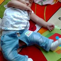 趴睡成人姿势图片视频,成人放松新姿势大揭秘