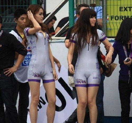 成人网女人紧身裤的视频,成人网女人风采瞬间